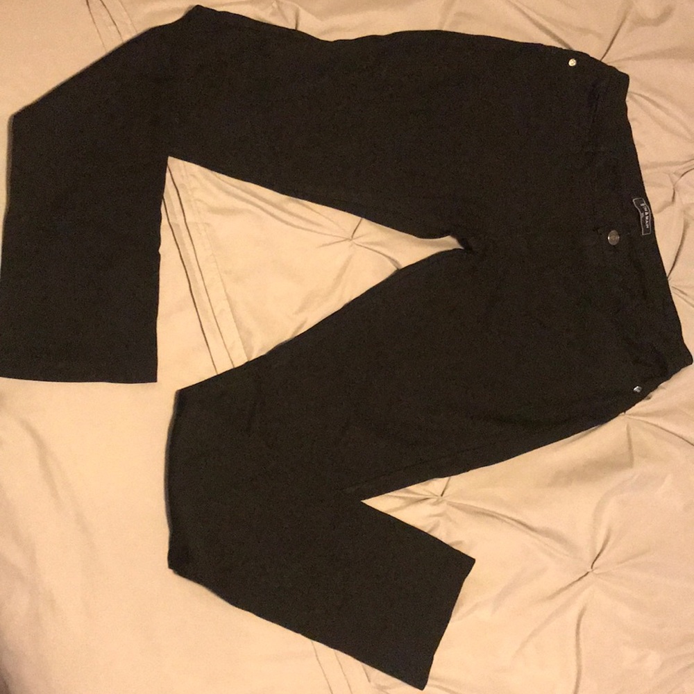 Black jegging pants (very stretchy) xl fits 8/10
